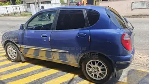 Toyota Duet 2000 Car (Used)