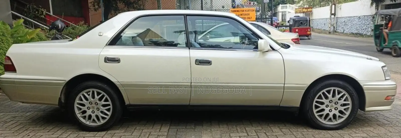 Toyota Crown 1996 Car (Used)