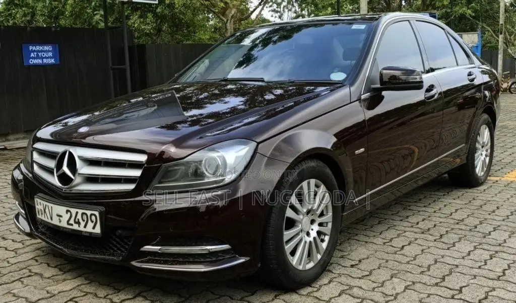 Mercedes-Benz C180 2013 Car (Used)