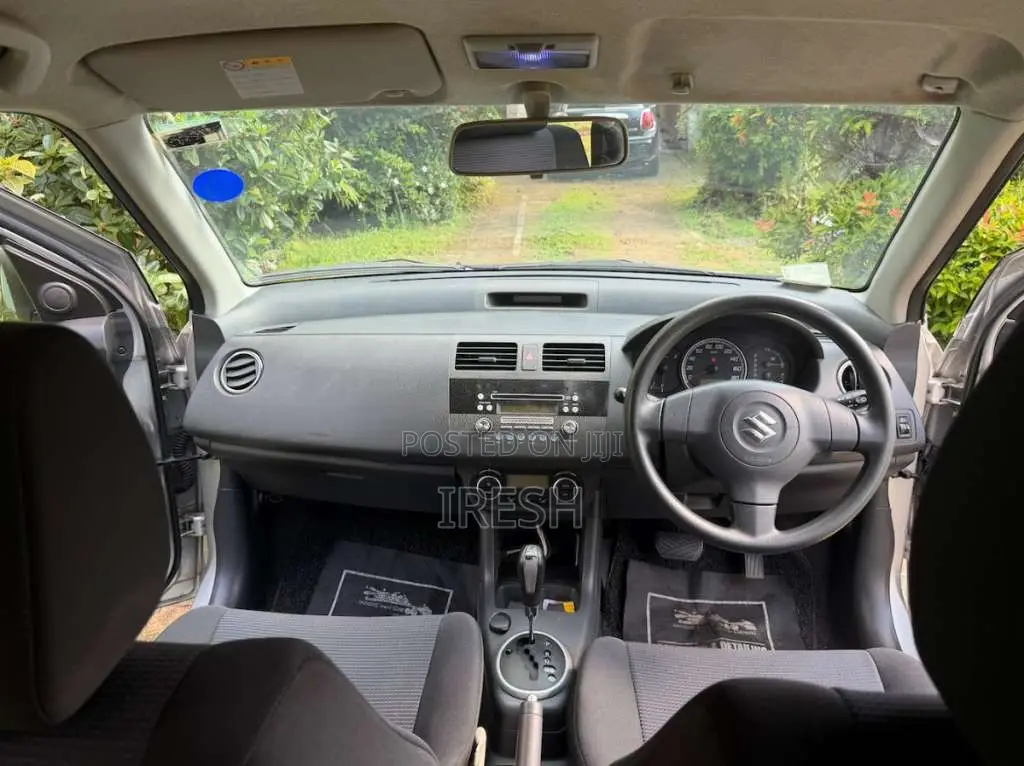 Suzuki Swift 2010 Car (Used)