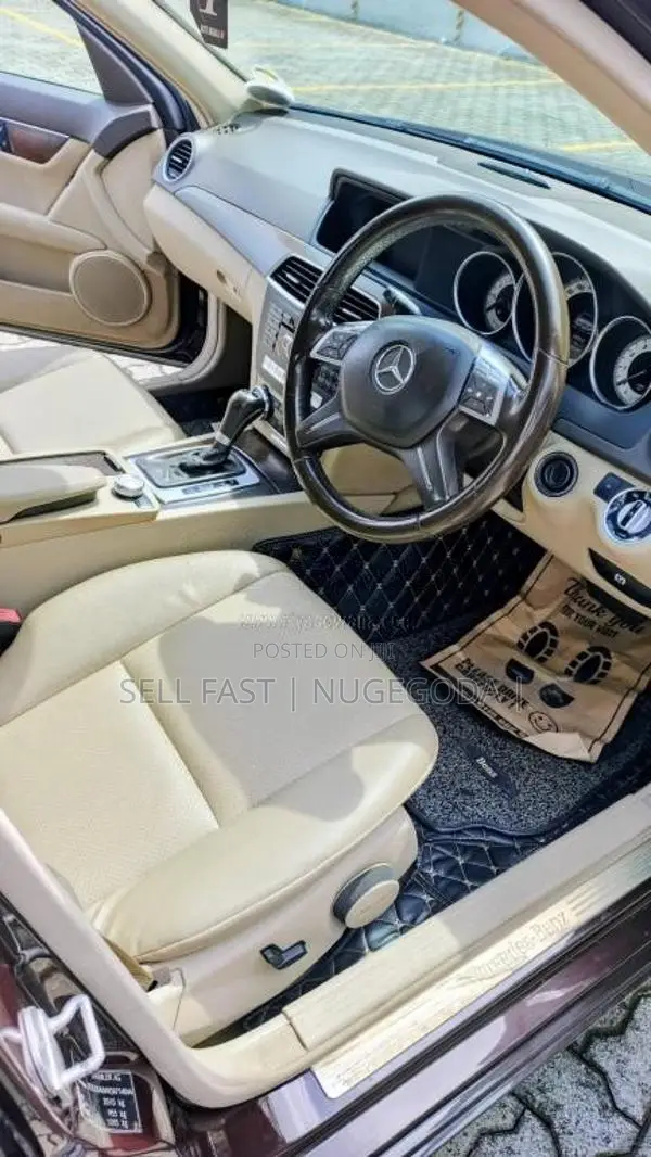 Mercedes-Benz C180 2013 Car (Used)