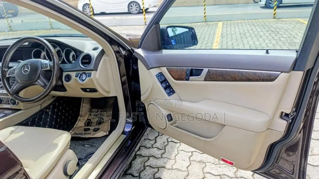 Mercedes-Benz C180 2013 Car (Used)