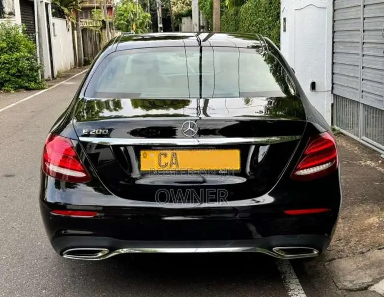 Mercedes-Benz E200 2016 Car (Used)