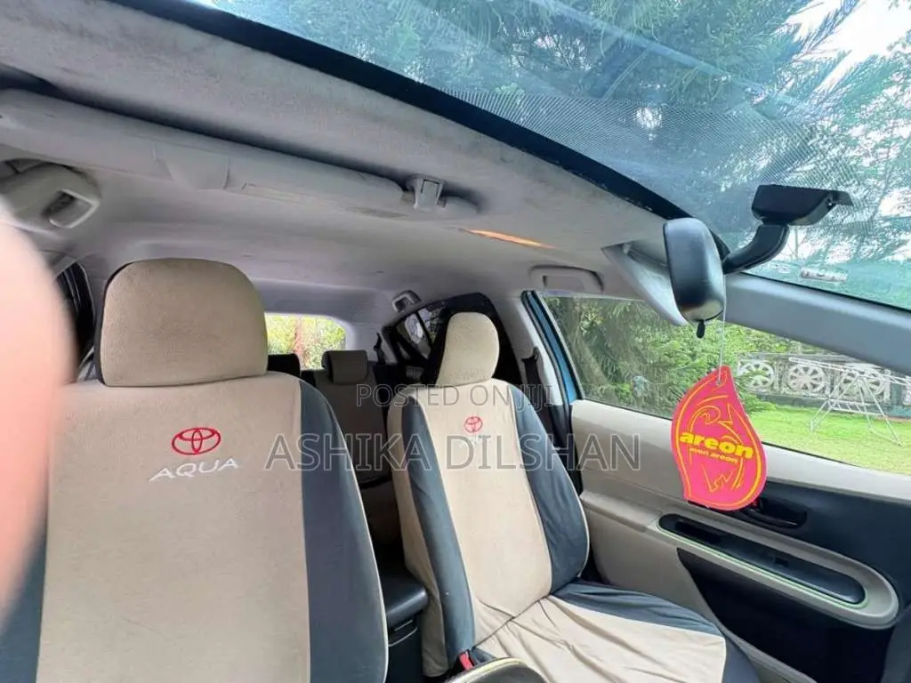 Toyota Aqua 2012 Car (Used)