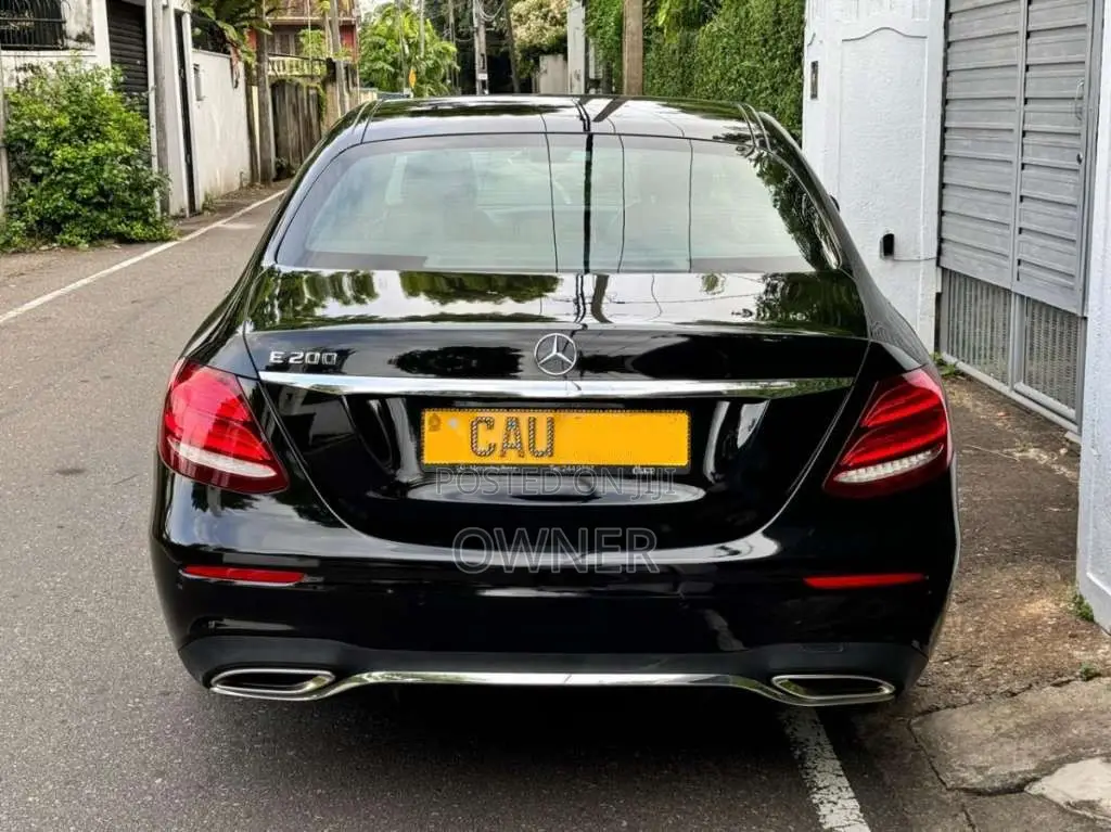 Mercedes-Benz E200 2016 Car (Used)