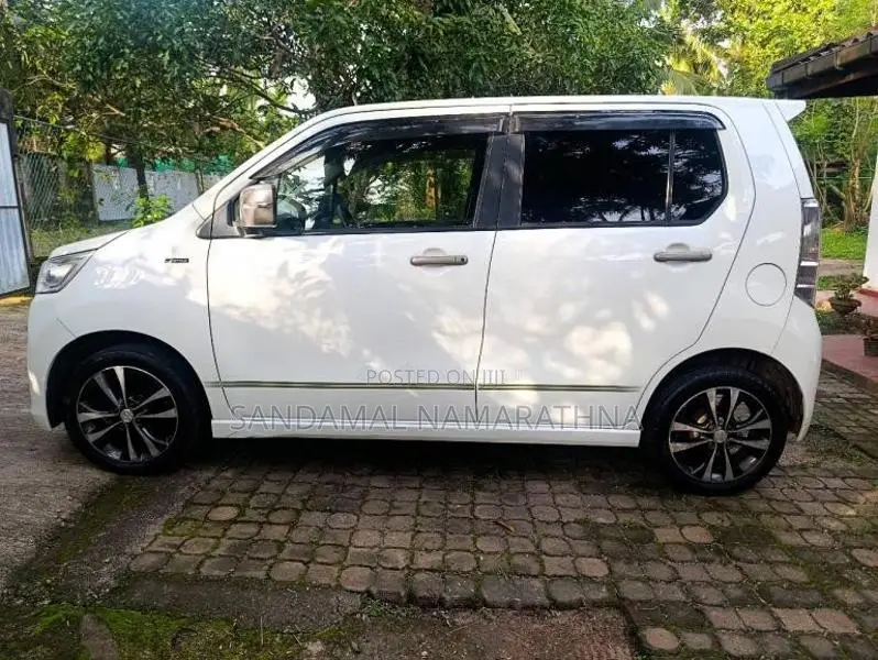 Suzuki Wagon R Stingray 2015 Car (Used)
