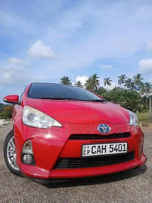 Toyota Aqua G Grade 2015 Car (Used)