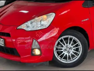 Toyota Aqua G Grade 2015 Car (Used)