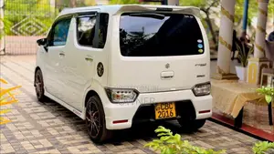 Suzuki Wagon R Stingray 2018 Car (Used)