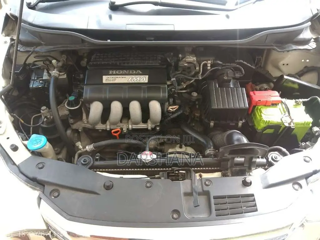 Honda Insight Ze3 2013 Car (Used)