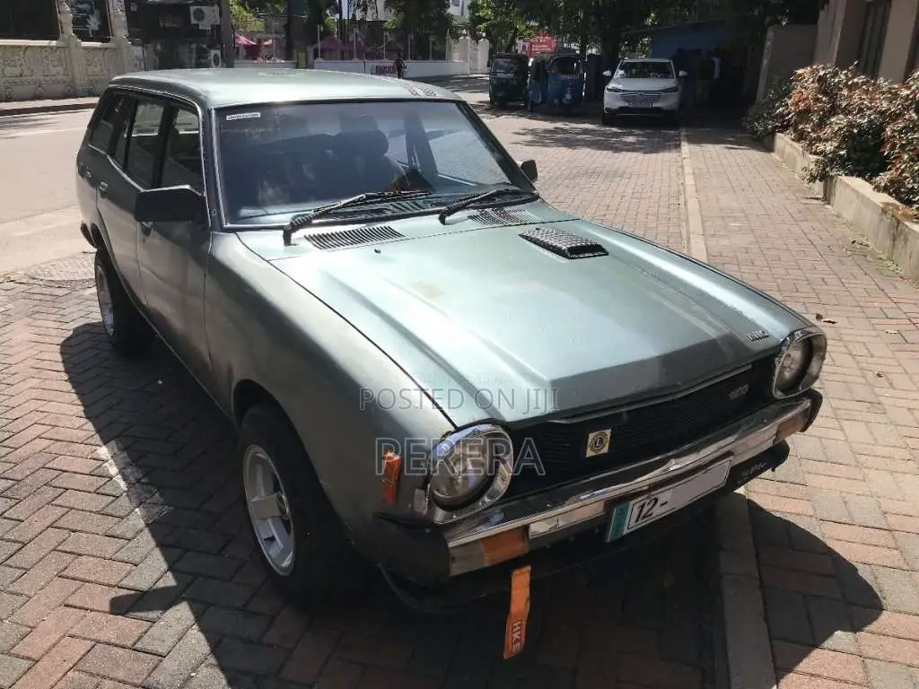 Mitsubishi Lancer 1982 Car (Used)