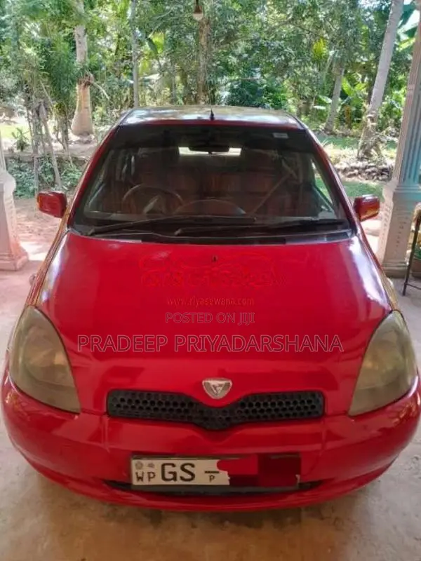 Toyota Vitz 1999 Car (Used)