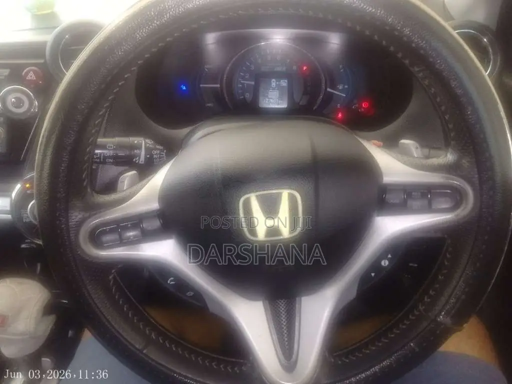 Honda Insight Ze3 2013 Car (Used)