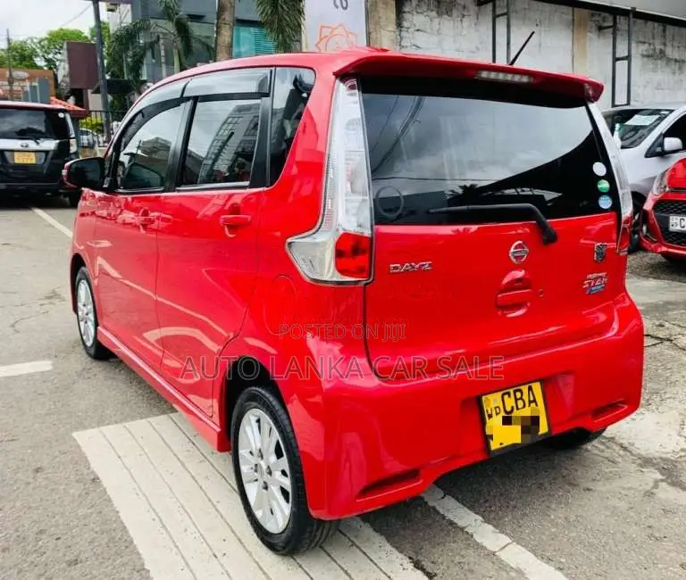 Nissan Dayz Highway Star 2015 Car (Used)