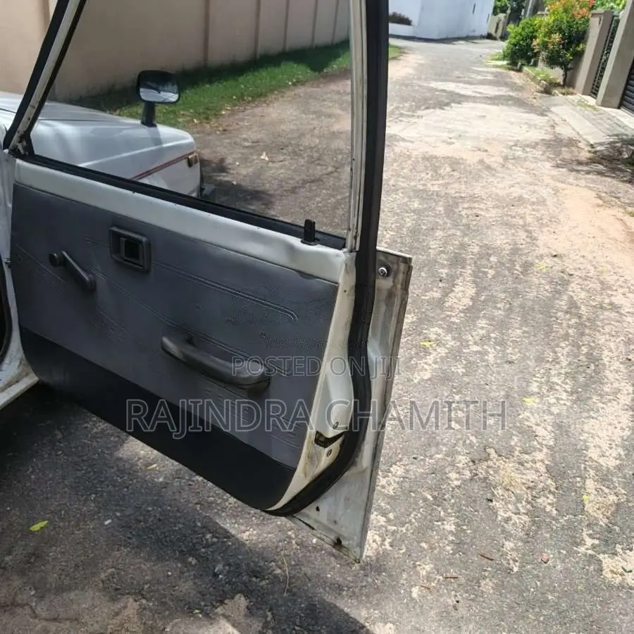 Nissan AD Wagon 1989 Car (Used)