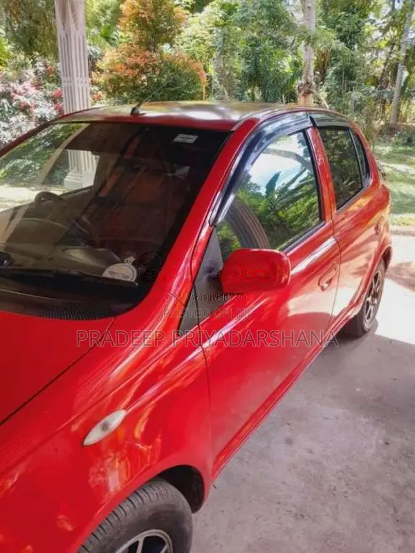 Toyota Vitz 1999 Car (Used)