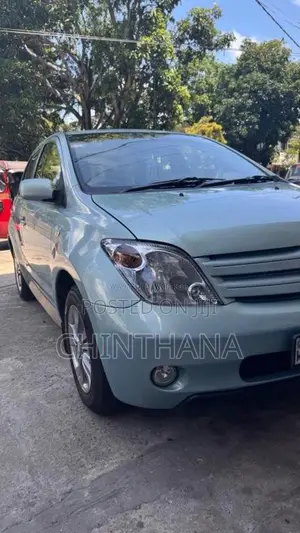 Toyota Ist 2003 Car (Used)