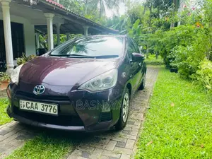 Toyota Aqua S 2014 Car (Used)
