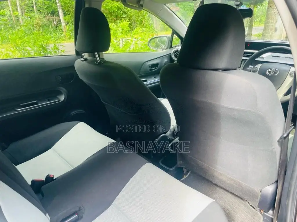 Toyota Aqua S 2014 Car (Used)