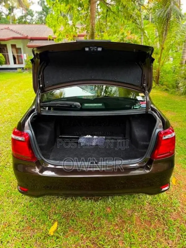 Toyota Axio G Grade 2015 Car (Used)