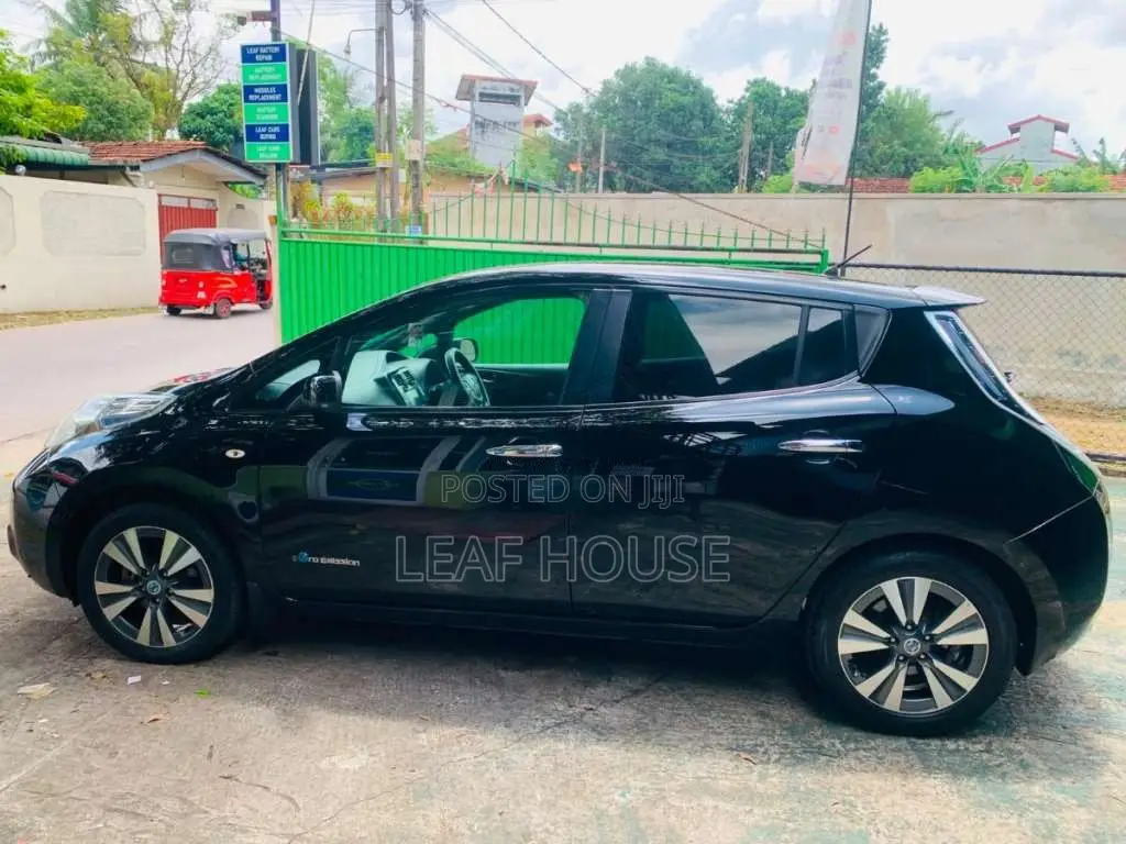 Nissan Leaf Azeo 2013 Car (Used)