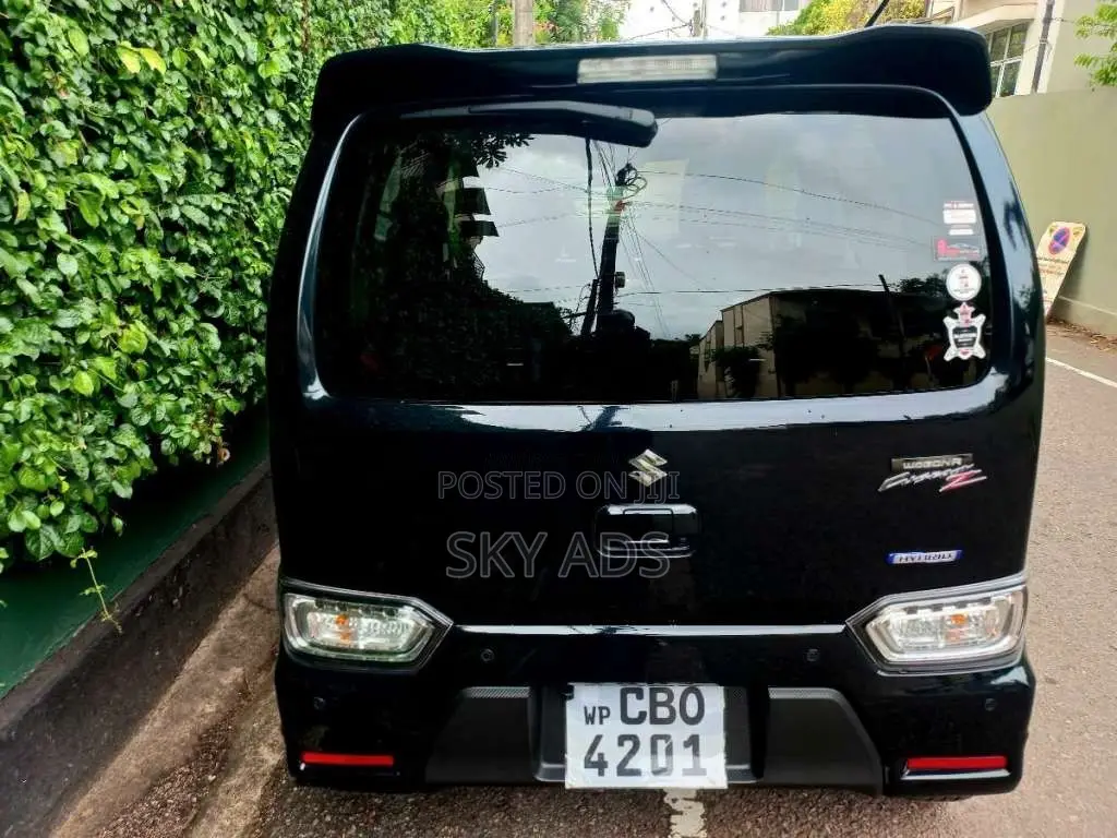 Suzuki Wagon R Custom ZX 2024 Car (Used)