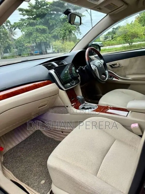Toyota Premio 2013 Car (Used)