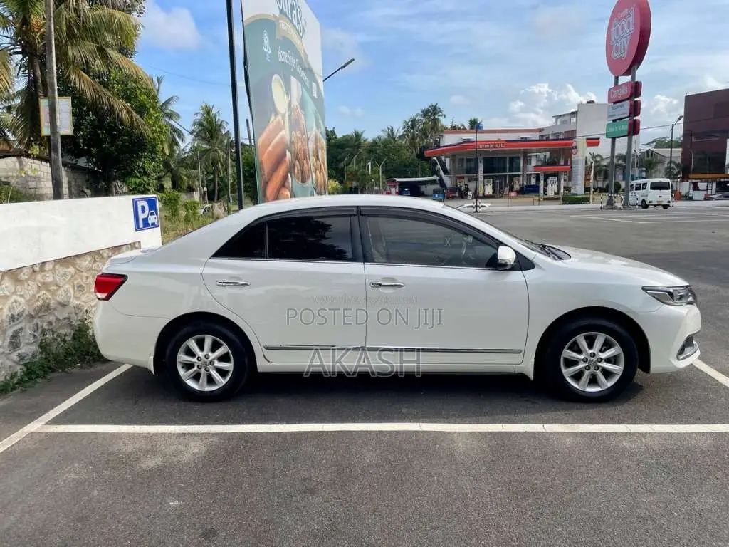 Toyota Premio 2018 Car (Used)