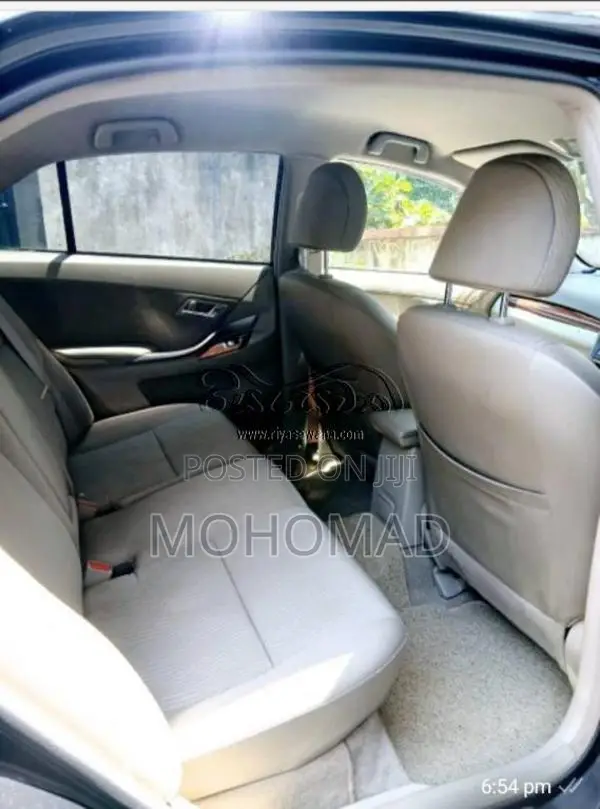 Toyota Premio 2011 Car (Used)