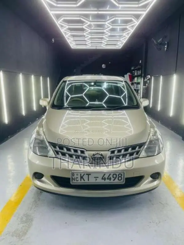 Nissan Tiida CVT 2010 Car (Used)