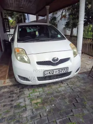 Toyota Vitz 2008 Car (Used)
