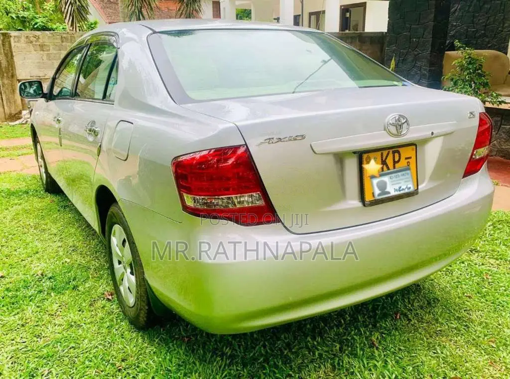 Toyota Axio 2010 Car (Used)