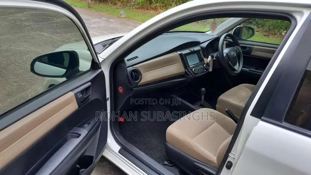 Toyota Axio Hybrid 2015 Car (Used)