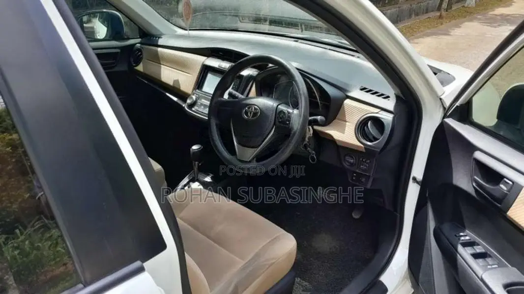 Toyota Axio Hybrid 2015 Car (Used)