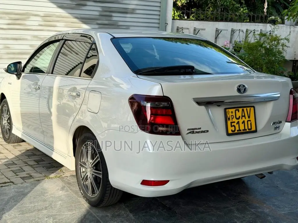 Toyota AXIO WXB 2017 Car (Used)