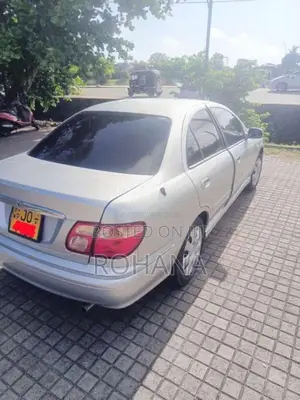 Nissan N16 2004 Car (Used)