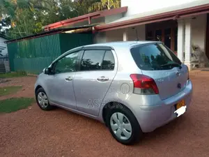 Toyota Vitz 2008 Car (Used)