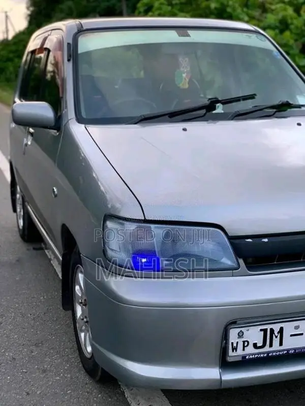 Nissan Cube 2004 Car (Used)