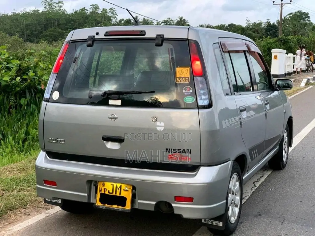 Nissan Cube 2004 Car (Used)