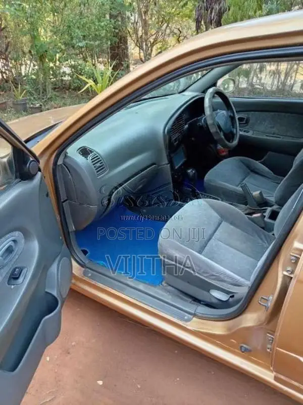 Kia Spectra 2004 Car (Used)