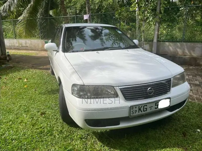 Nissan FB15 2003 Car (Used)