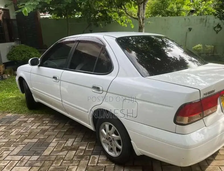 Nissan FB15 2003 Car (Used)