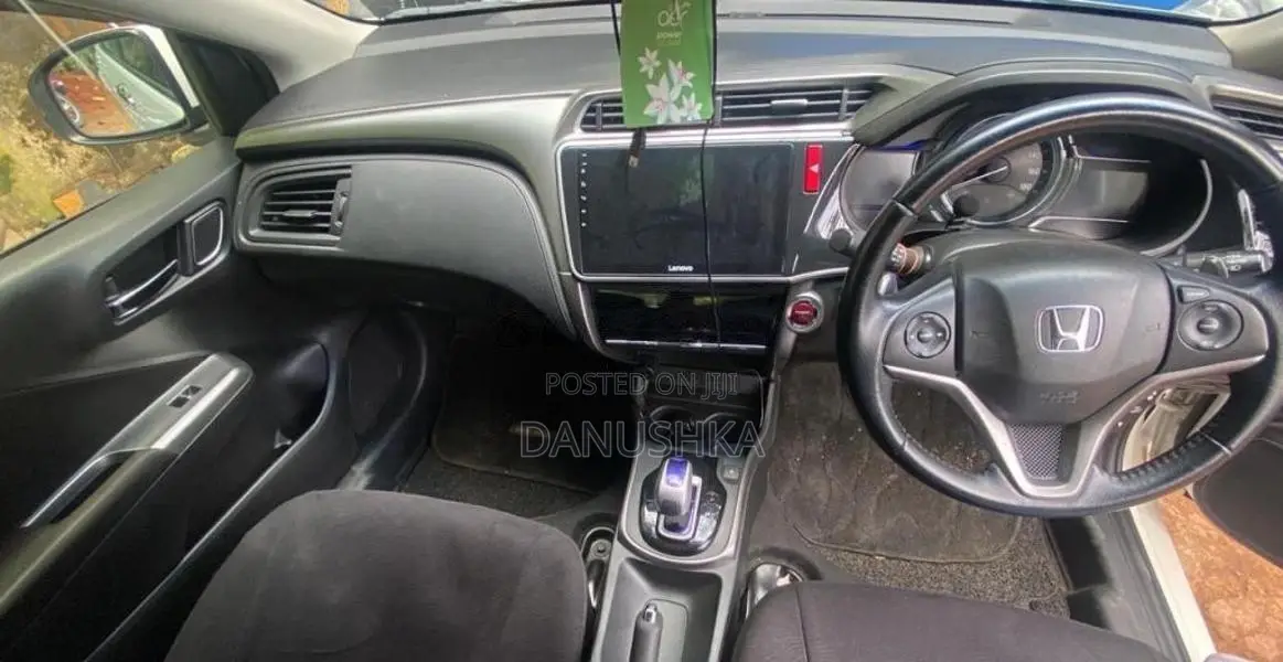 Honda Grace Ex Pack 2017 Car (Used)