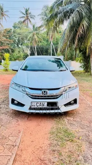 Honda Grace Ex 2017 Car (Used)