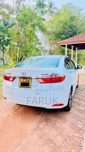 Honda Grace Ex 2017 Car (Used)