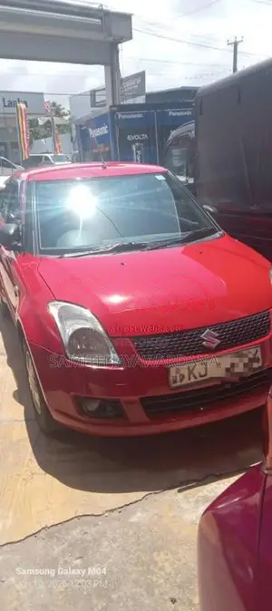 Suzuki Swift 2010 Car (Used)