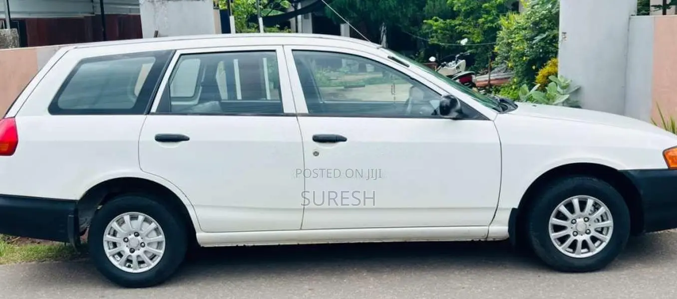 Nissan Y11 2000 Car (Used)