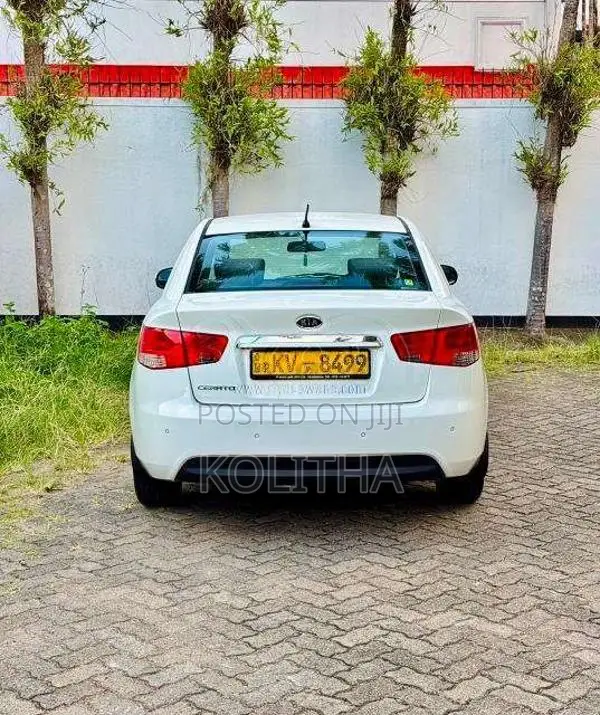 Kia Cerato 2012 Car (Used)