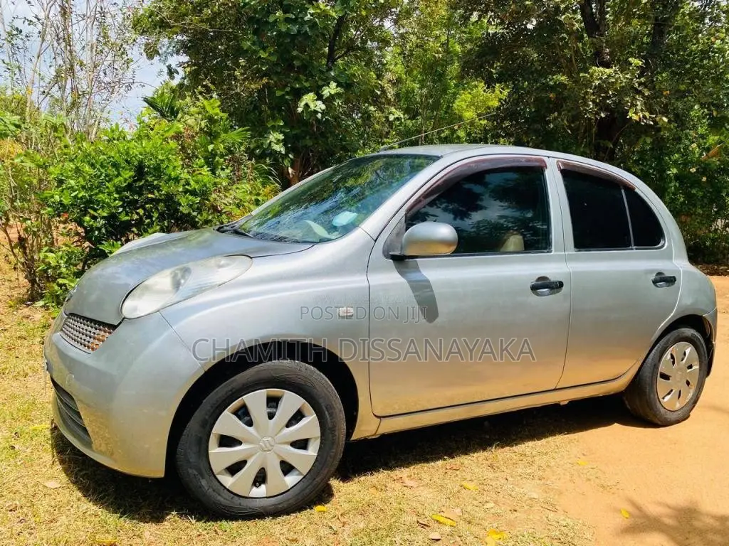 Nissan March 2004 Car (Used)