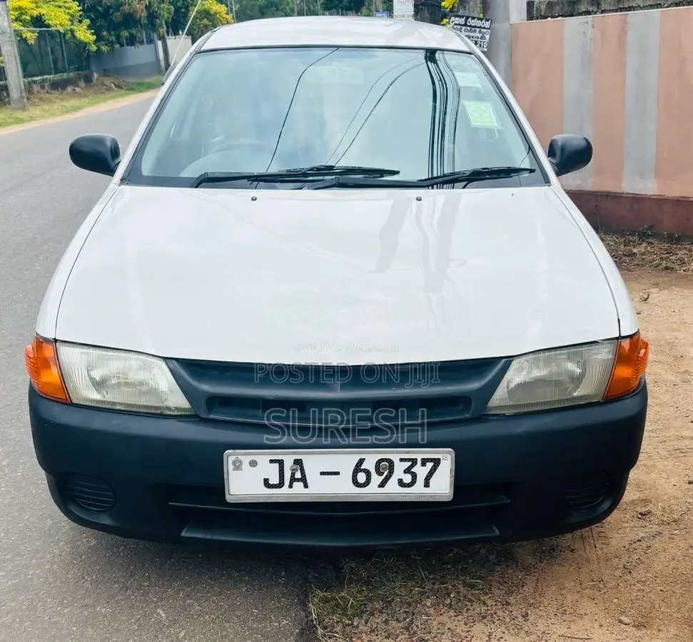 Nissan Y11 2000 Car (Used)